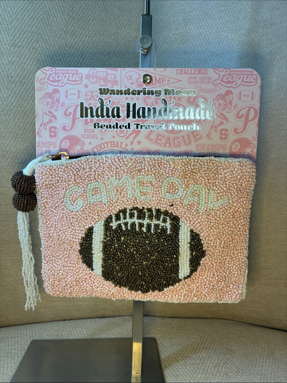 India Handmade Pink Beaded 'Game Day' Clutch